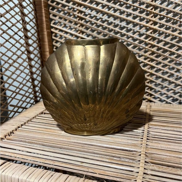 Accents Vintage Brass Boho Mcm Clam Shell Vase Poshmark